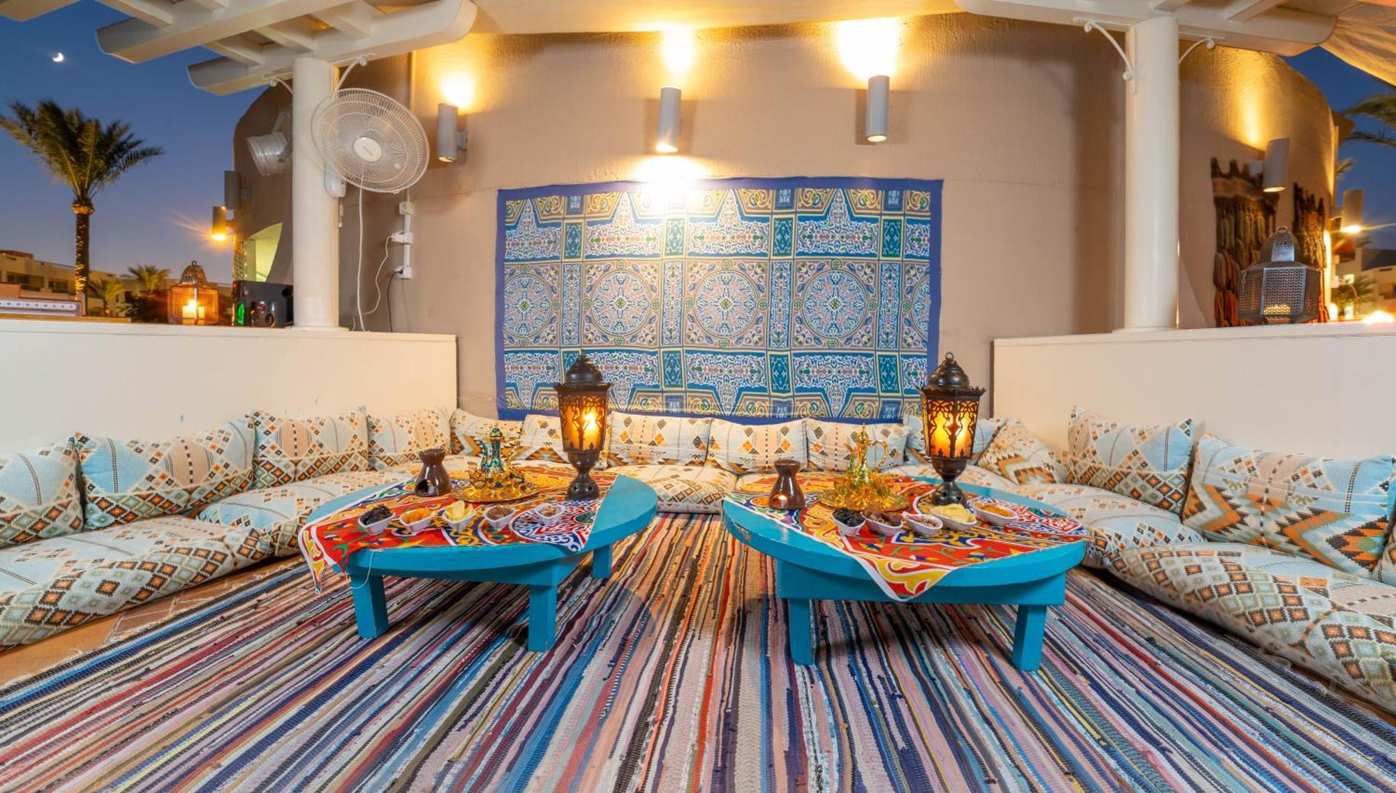 Aurora Oriental Resort Sharm El Sheikh Exterior foto A shisha lounge in Dubai